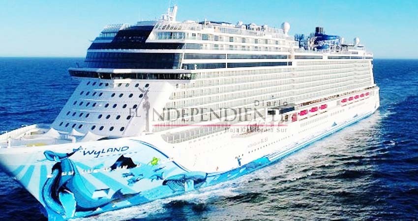 Atracó en la Bahía de CSL uno de los barcos más grandes del mundo