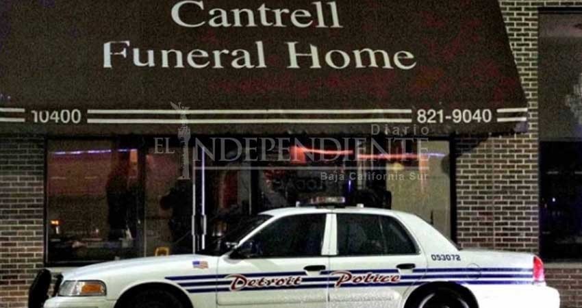 Encuentran cadáveres de 11 niños en funeraria en Detroit