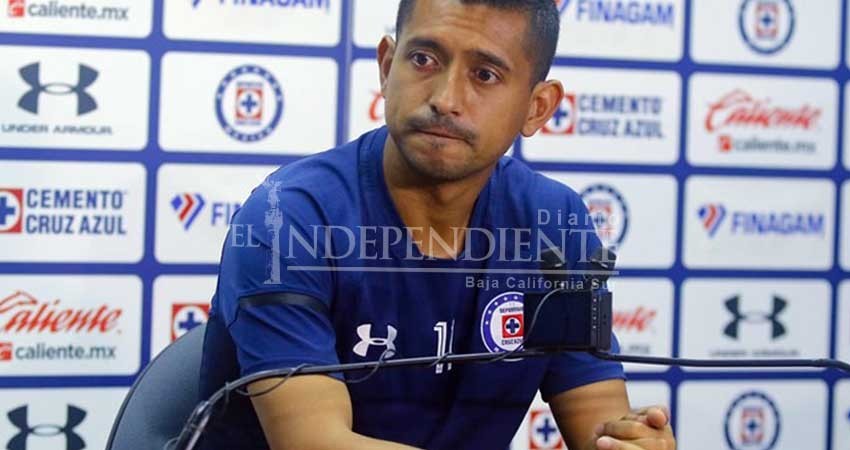 Me sentía cansado tras volver del Tri: Elías Hernández