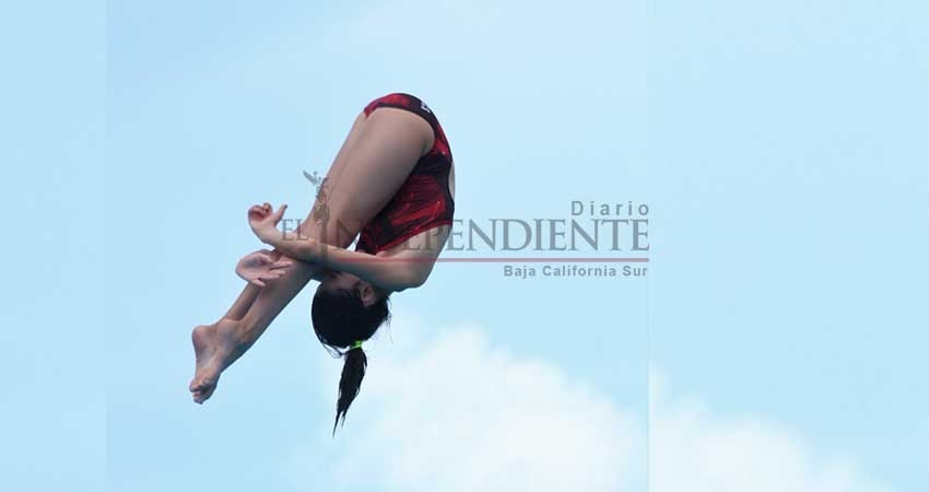 Entrenan clavadistas Sudcalifornianos para la Copa CAMO