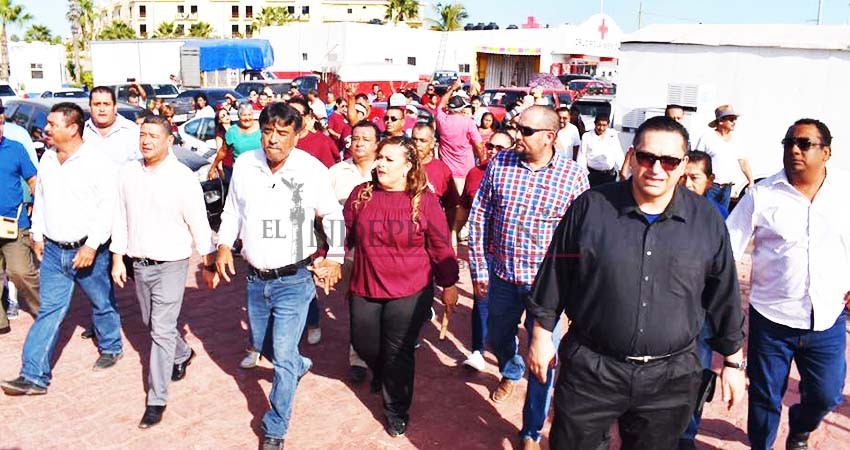 Llama Oscar Leggs a la unidad por Cabo San Lucas