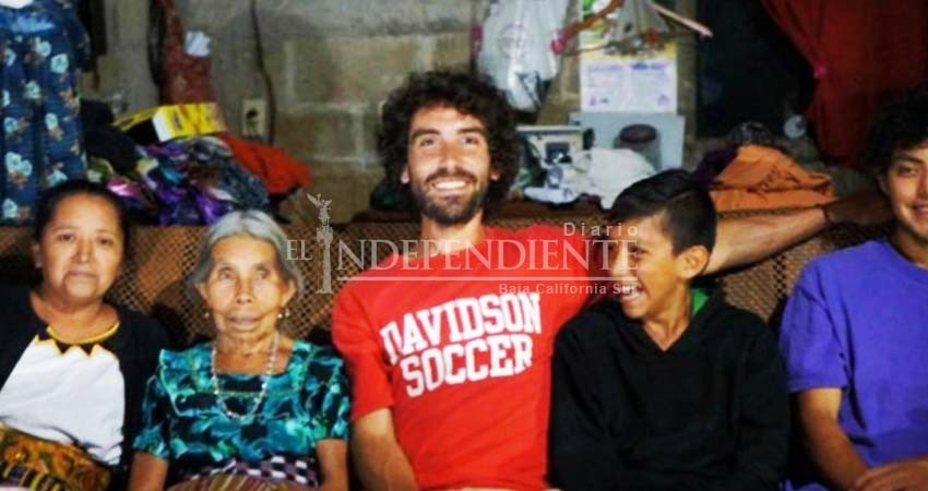 Narco mató a turista estadounidense: Javier Corral