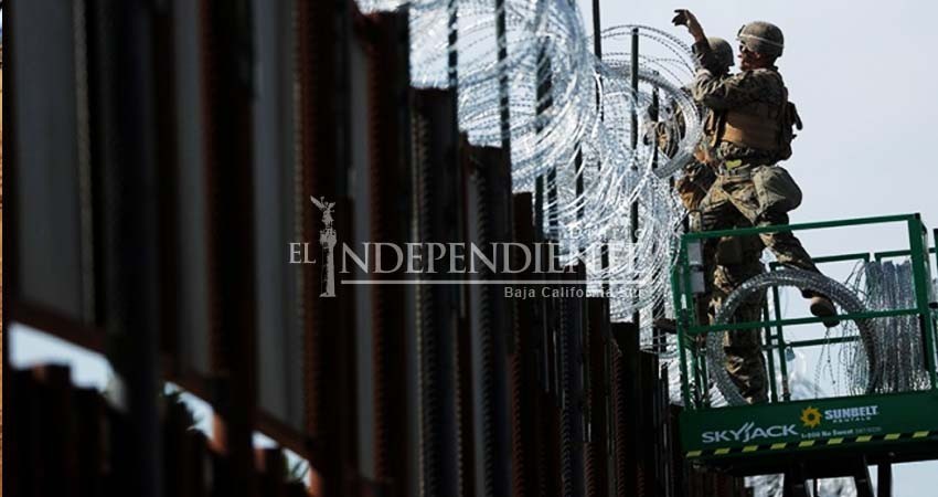 EU cierra paso fronterizo para reforzar barricadas ante arribo de migrantes