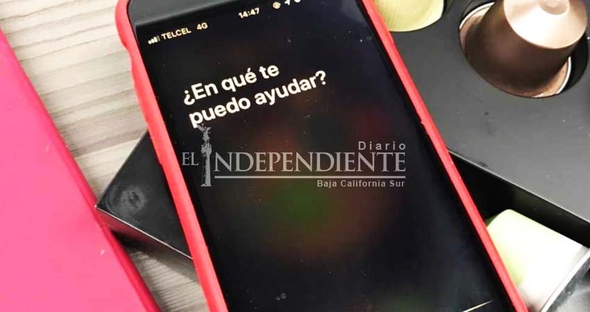¿Cómo activar a Siri para que lea tu WhatsApp mientras manejas?