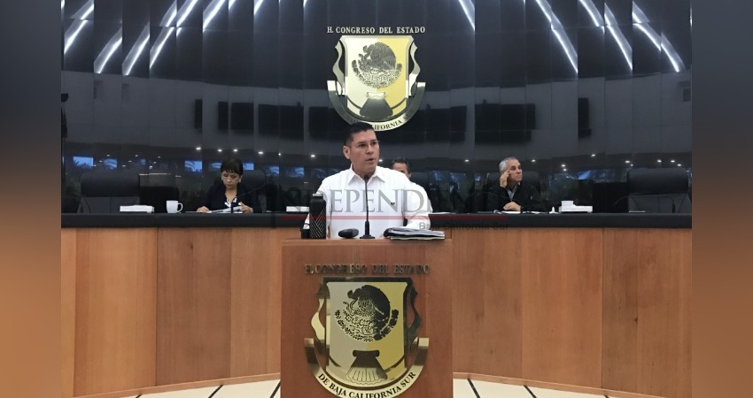 Se desinfla la oposición… Secretario General sale bien librado de comparecencia