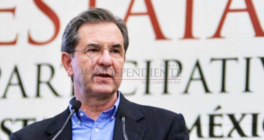 Alista López Obrador iniciativas para mejorar la educación