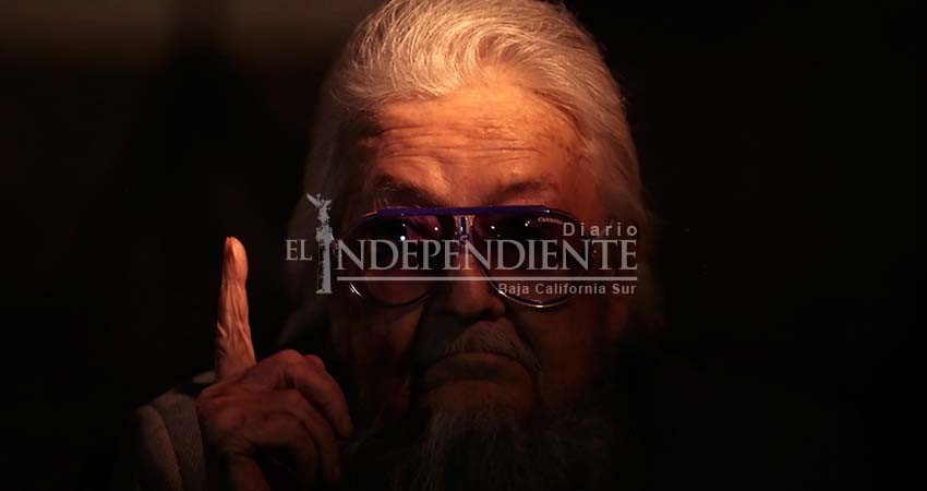 Fernando del Paso toca el corazón de los internautas