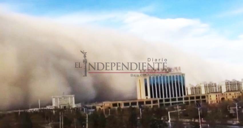 Aterradora tormenta de arena envuelve ciudad en China
