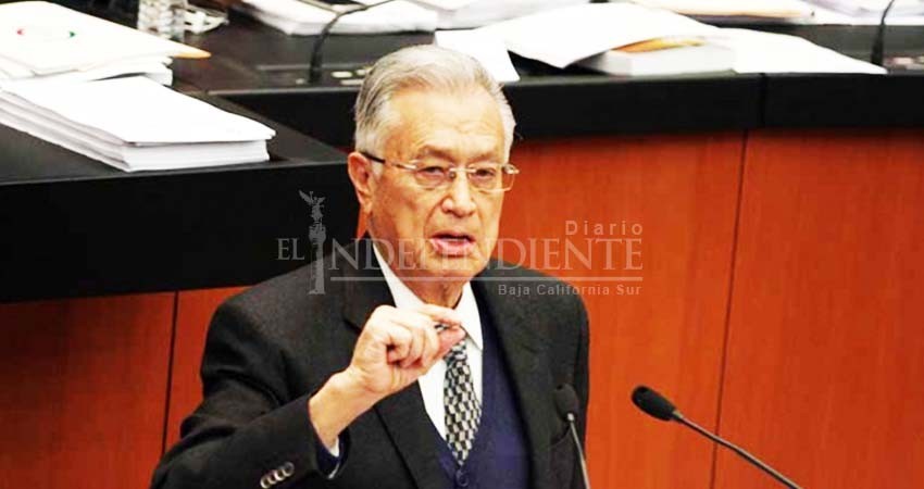 Toma Manuel Bartlett la dirección de la CFE