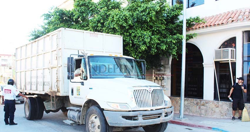Sin los camiones necesarios, la recolección de basura trabaja al 75% en CSL