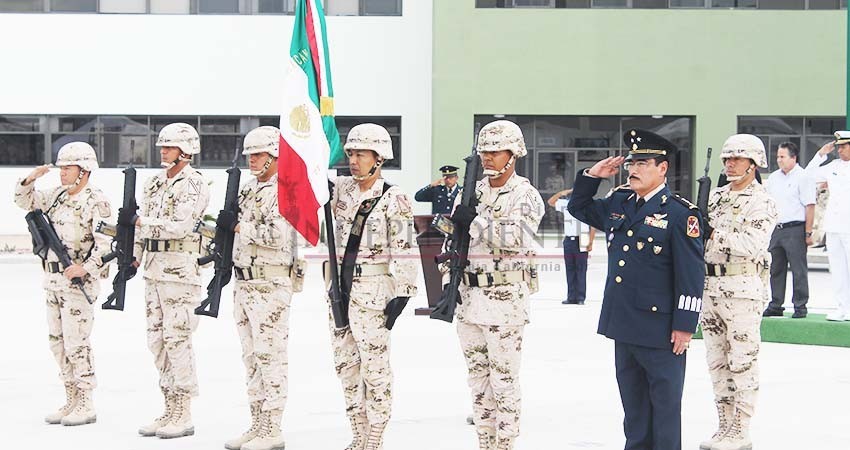 Presentan al nuevo comandante de la Tercera Zona Militar en BCS