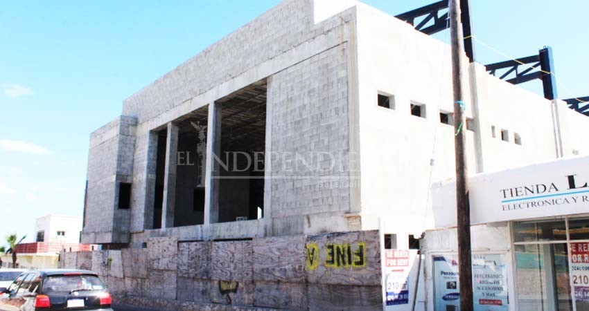 Por pésima calidad en obras de rehabilitación del teatro Lomelí Ceseña, comparece empresa constructora
