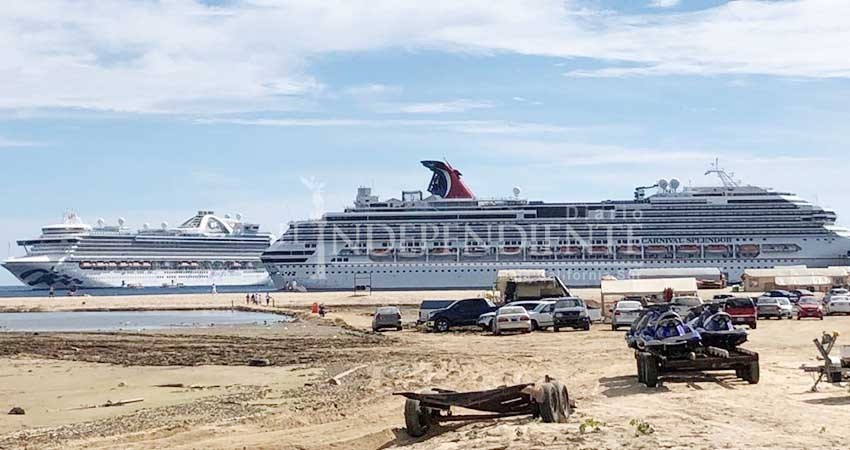 Se registró el último triple arribo de cruceros del año
