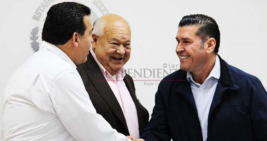 Anuncia Víctor Castro estrecha relación con Gobierno BCS; “No nos mueve la venganza política”