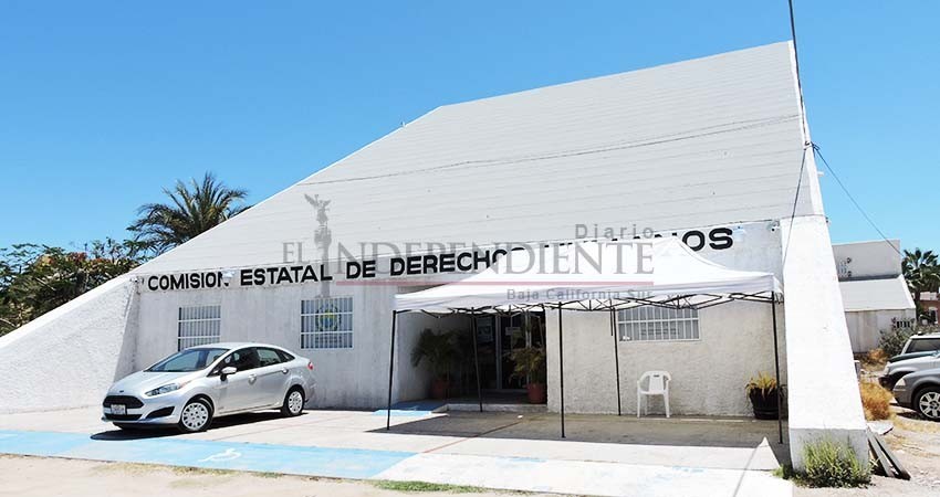 Aclara consejera de CEDH: "somos honorarios y no recibimos sueldos"