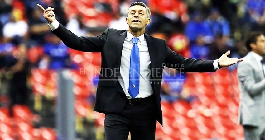 Al carajo el cansancio, se controla con la mente'; Caixinha exige al Azul a tope