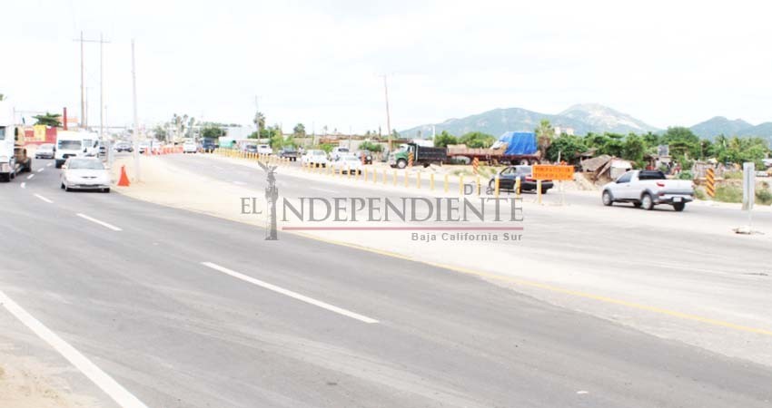 De 5 a 7 días permanecerá la Transpeninsular cerrada a la altura del vado de Santa Rosa