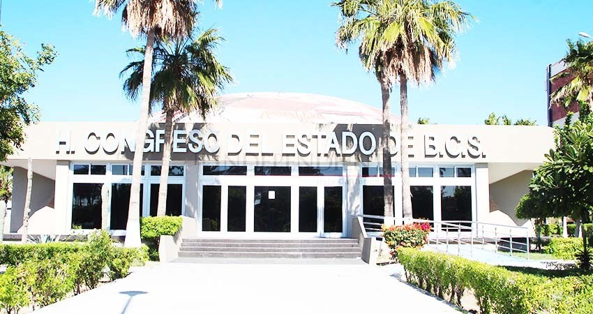 Profunda opacidad en el Congreso de BCS