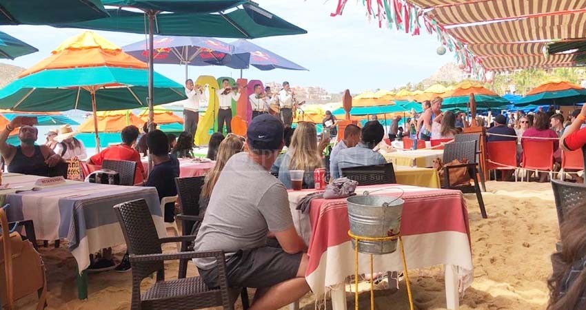 Restaurantes esperan incremento en ventas entre el 90 y 100% por el Super Bowl