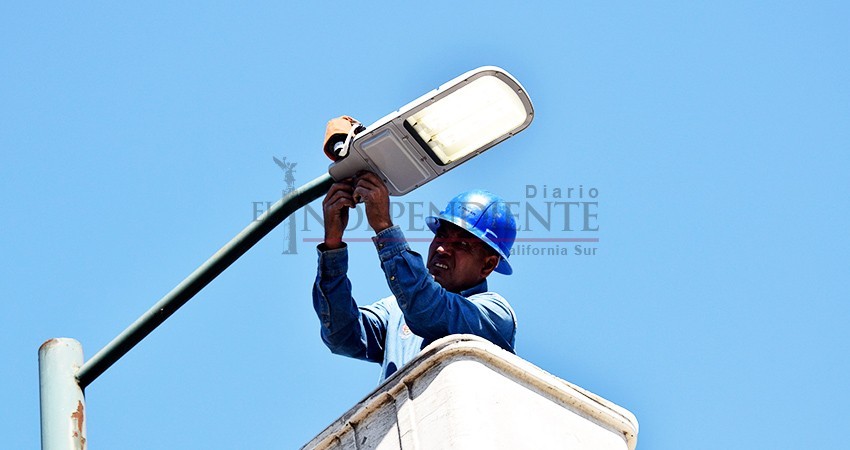 Este mes serán reparadas las luminarias de las primeras 20 colonias  de La Paz