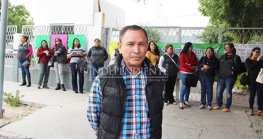 Inician “negociaciones” tras bloqueo sindical en Semarnat