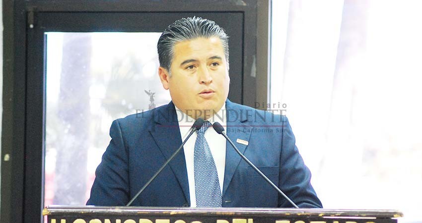 Dip Arce Cordero pide a la Secretaría de Salud informe de criterios para entregar 39 bases en la institución