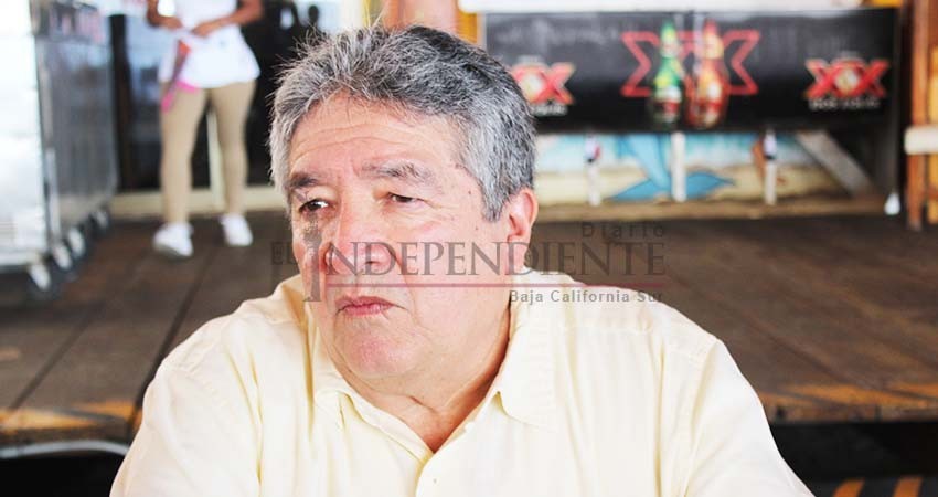 Pide empresario cabeño mano dura del Ayuntamiento contra vehículos ilegales