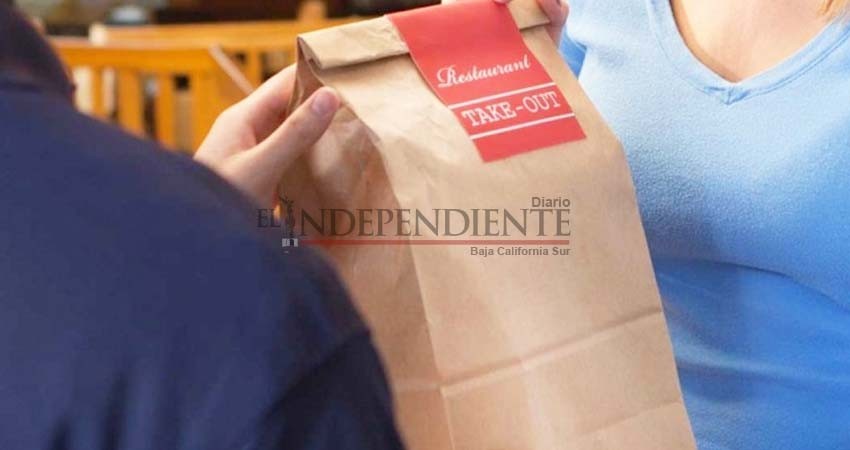 En venganza por mala propina, pone sus genitales en comida