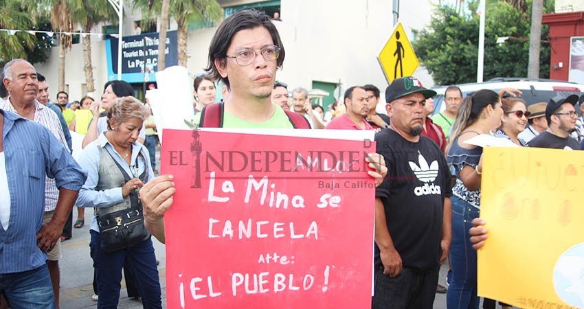 Piden a AMLO "formalizar" compromiso contra minería tóxica