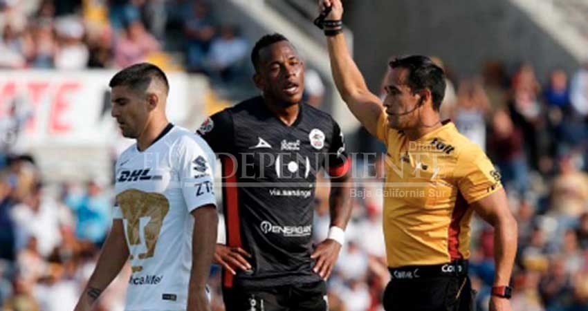 Con uno menos, Lobos vence a unos apáticos Pumas