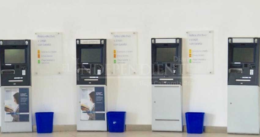Reportan falla en todos los cajeros Bancomer de BCS