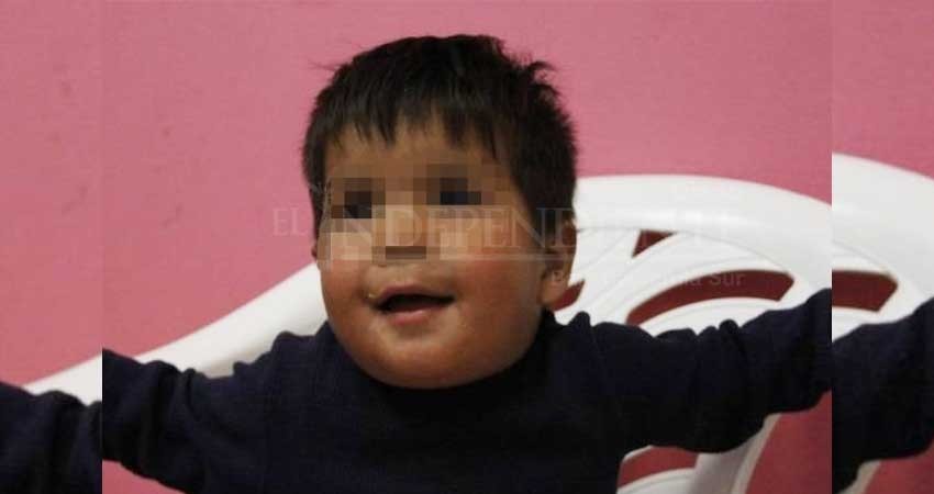 Resguardan a niño que caminaba descalzo y en pañal en la madrugada