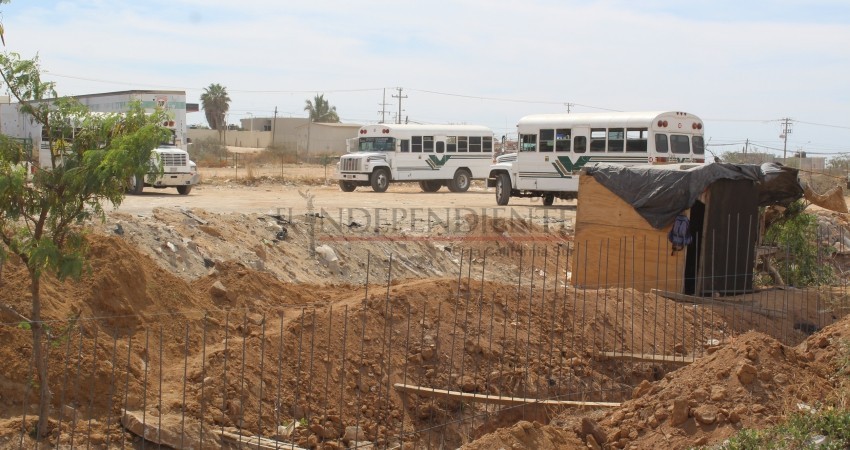 Denuncian presunta construcción irregular en cauce fluvial de colonia Las Palmas