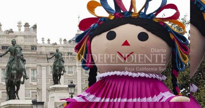 ​​​​​​​Muñeca artesanal de Querétaro llega a Londres como embajadora de la entidad