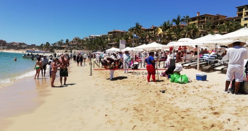 Abarrotadas playas de CSL por triple arribo de crucero