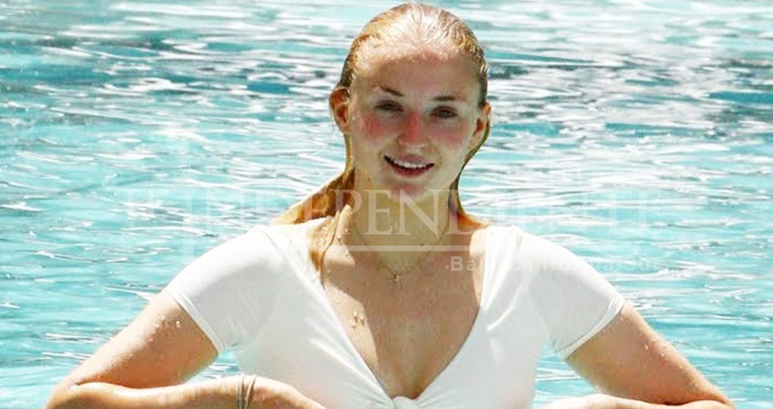 “Sansa” de Game of Thrones y su novio el cantante de Jonas Brothers visitan Los Cabos