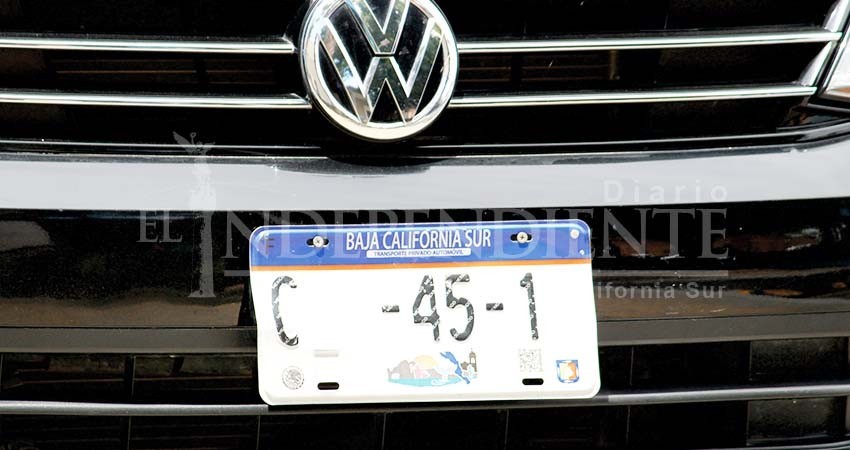 Cobro ilegal del gobierno de BCS en licencias y placas debe parar: Perla Flores