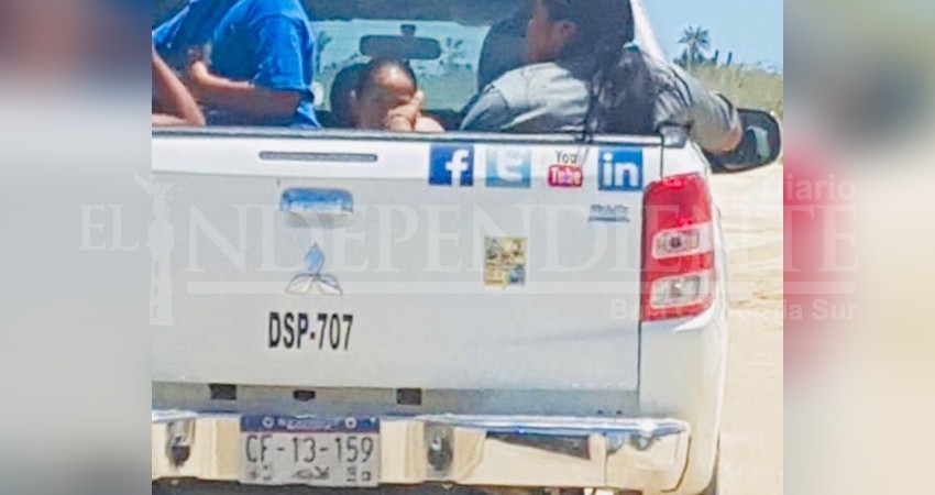 Vehículo oficial del Ayto de Los Cabos usado para irse de playa