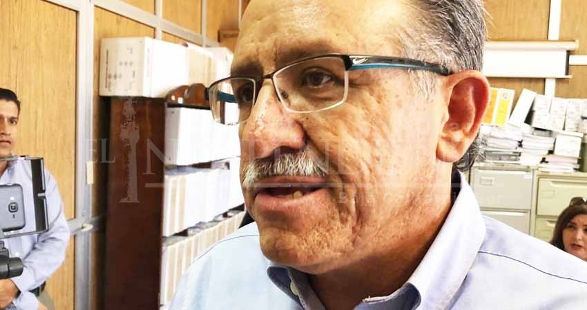 Ex secretario de la UABCS se registra como aspirante a rector