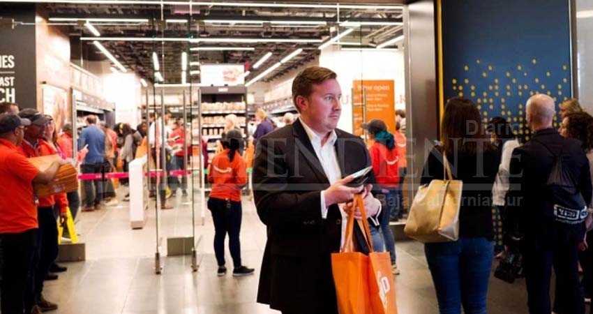 Tienda Amazon Go acepta efectivo para 'no discriminar a pobres'