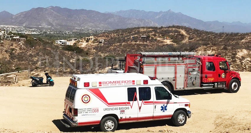 Hombre amenaza con suicidarse desde la "cruz" de Puerto Los Cabos