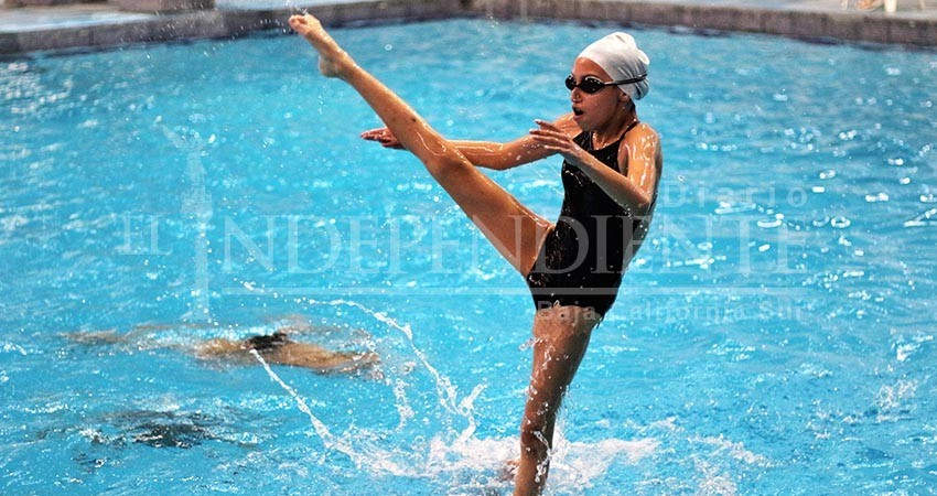 Tiro con arco y nado sincronizado se presentan en Olimpiada