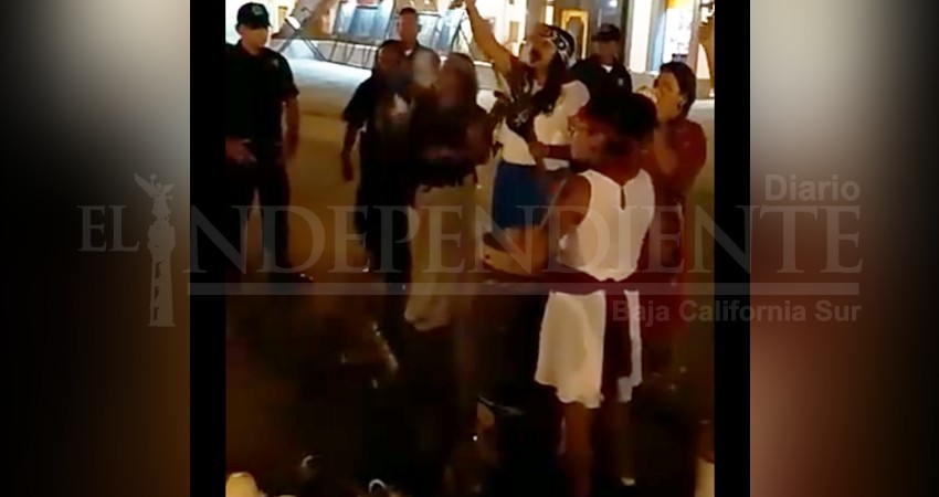 Danzantes deben tener permiso para rituales en la plaza Mijares: Inspección Fiscal