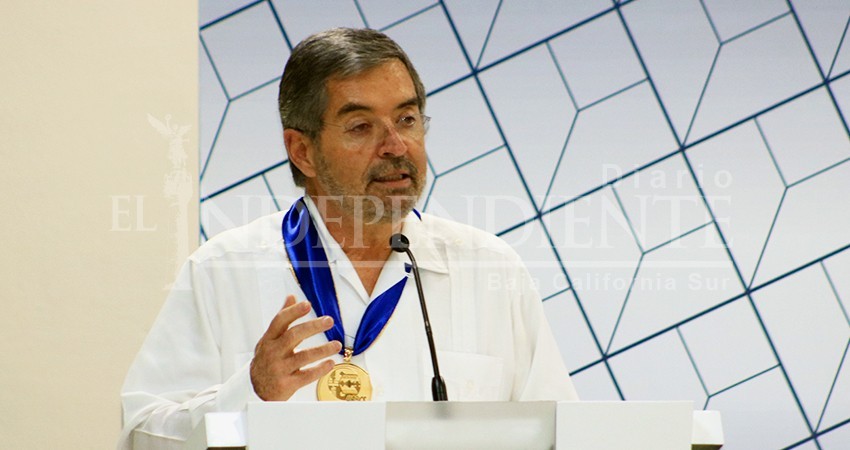 Gobierno de AMLO tiene credibilidad; hay que buscar equilibrios: Juan Ramón de la Fuente