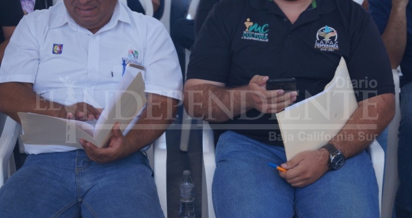 Divide a Burócratas falta de pago de incrementos salariales y retroactivos