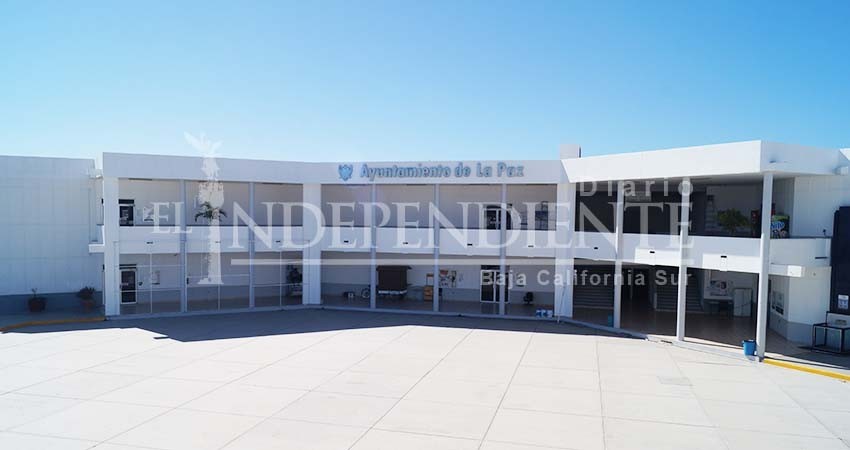 Amaga sindicato con paro este martes en el Ayuntamiento de La Paz