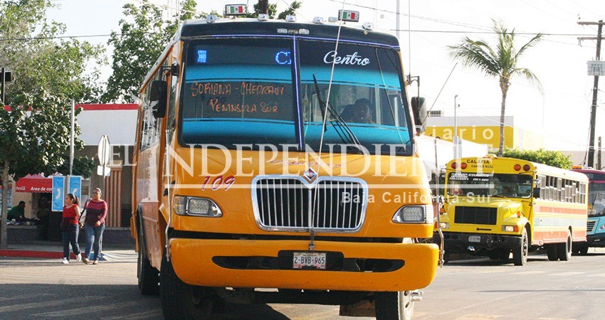 Chóferes solicitan aumento a tarifas del transporte público en La Paz