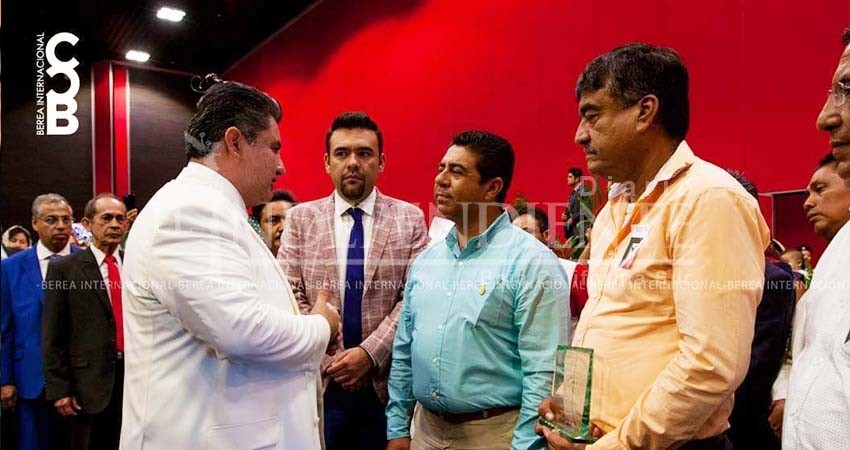 Diputados de BCS también homenajearon a líder de “La Luz del Mundo”