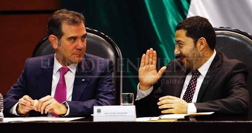 Chocan INE y legisladores sobre gasto electoral