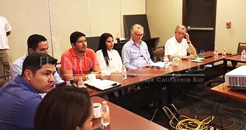 Alcaldesa suspende sesión por falta de tiempo; se reúne con Grupo Questro